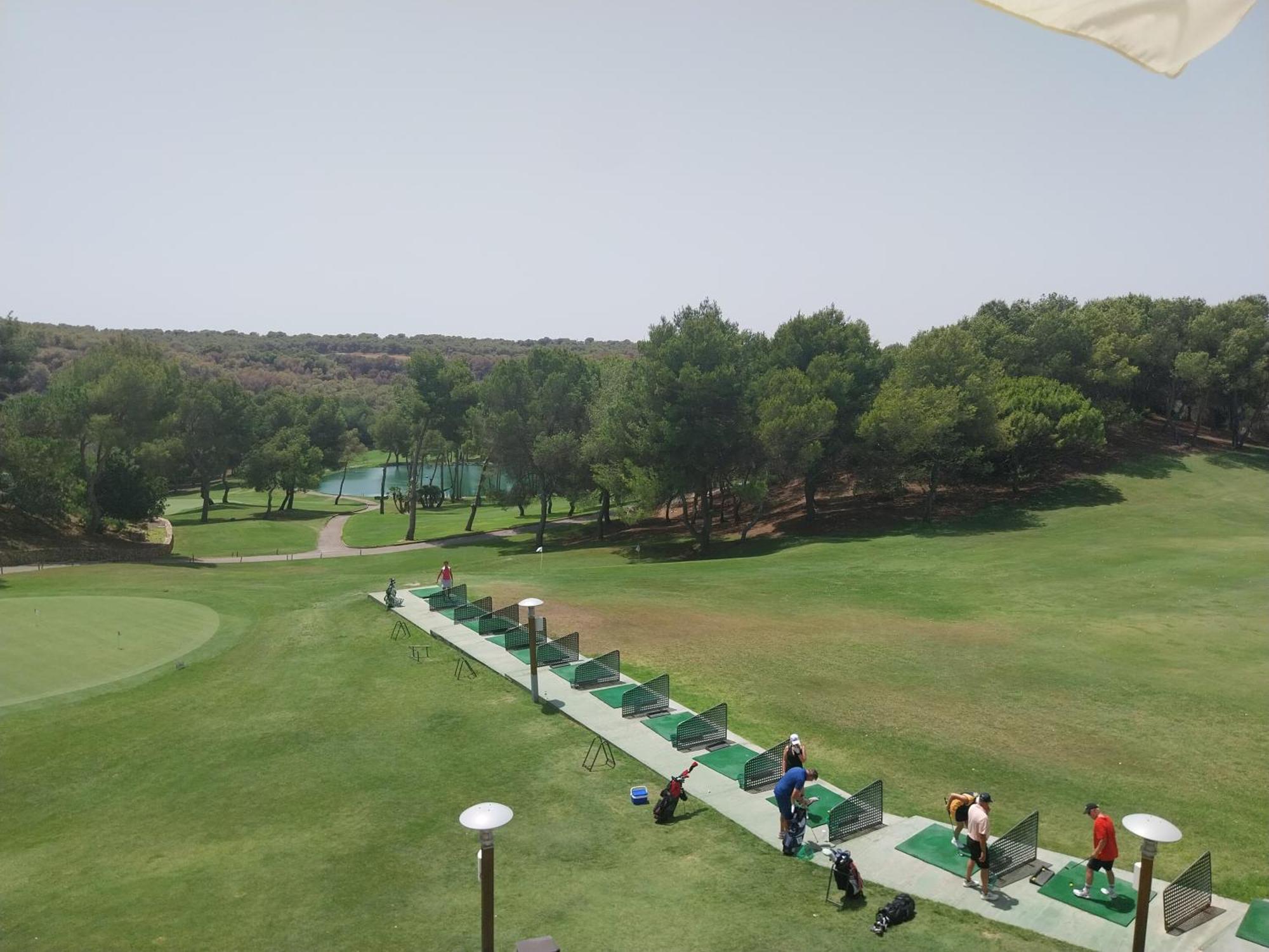 Charming In Front Of Golf And Plaza Villamartin (Valencia)