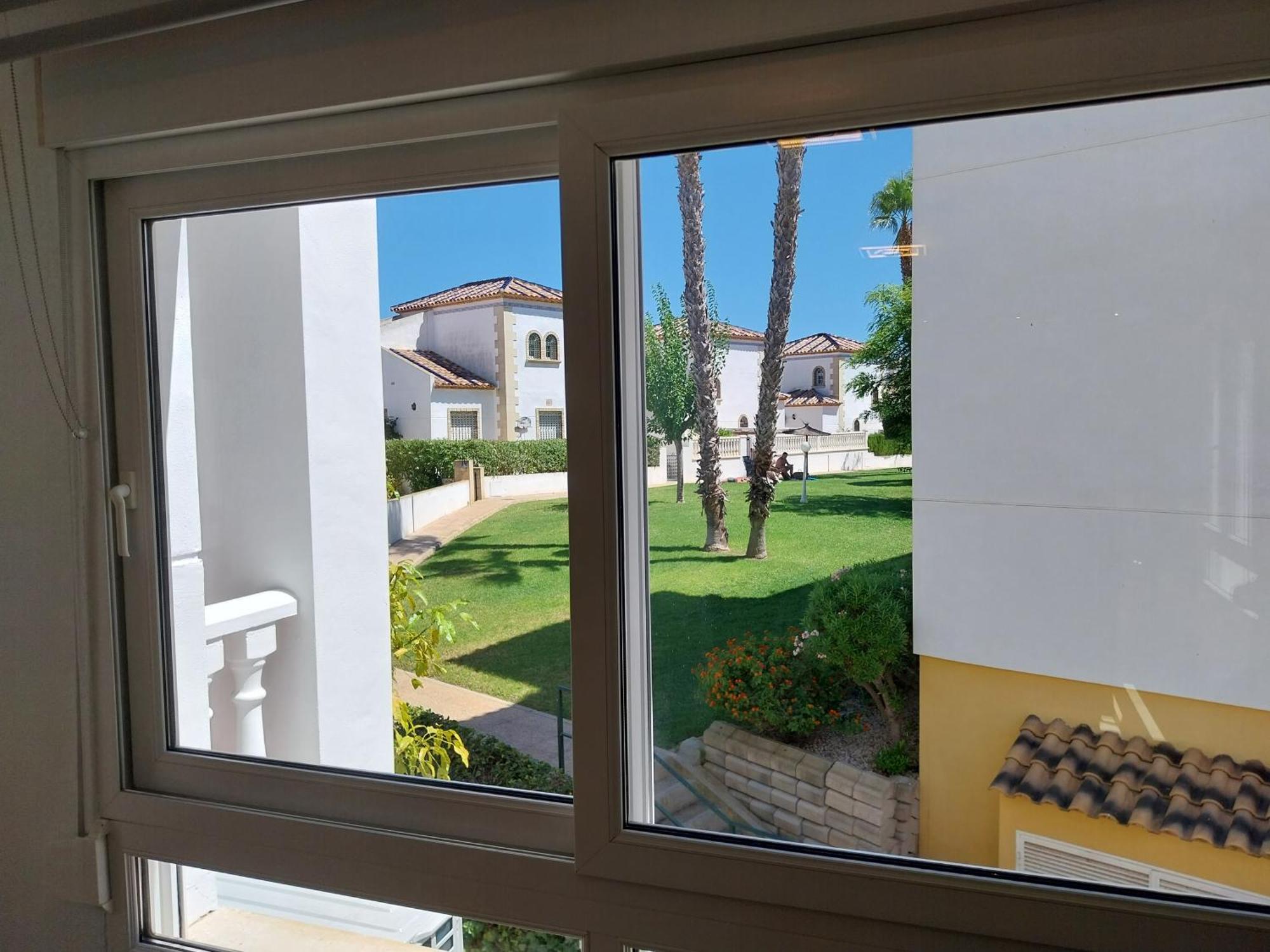 Charming In Front Of Golf And Plaza Apartment Villamartin (Valencia)